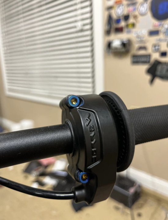 LBX Throttle Bolts